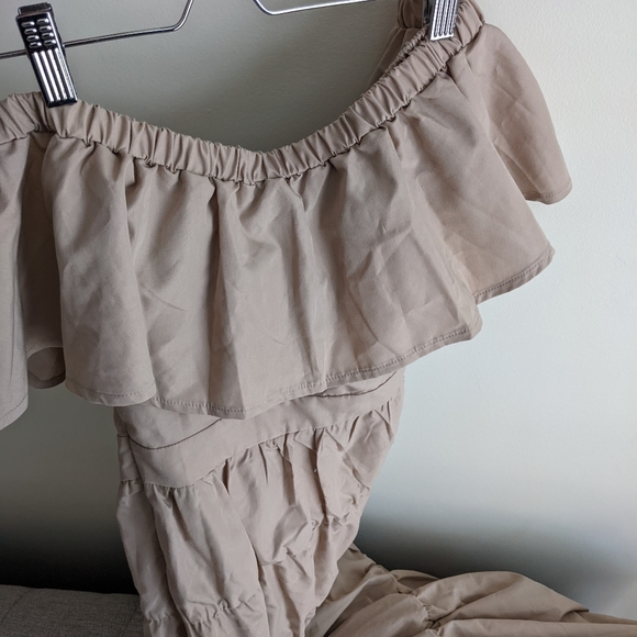 Off the shoulder Tiered Maxi Dress - tall - Picture 12 of 12